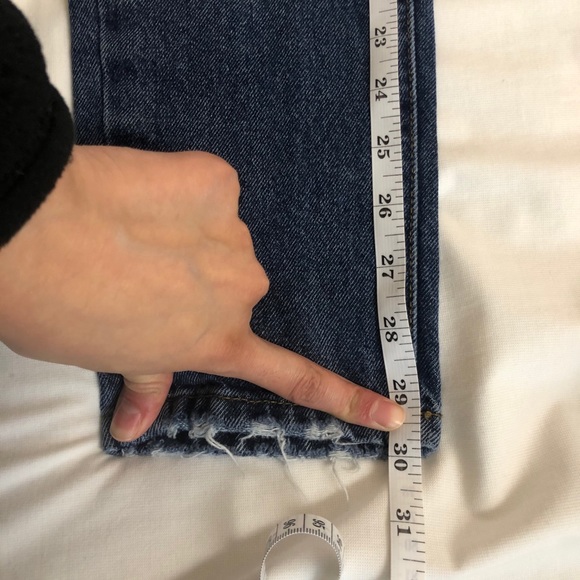 Vtg inspired BDG High Waist Distressed Mom Jeans - Picture 14 of 15